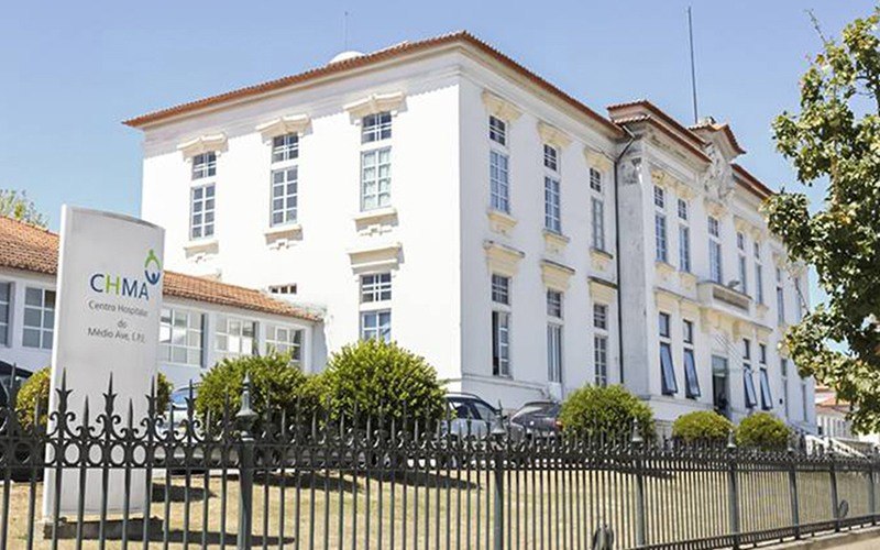 Centro Hospitalar do Médio Ave abre camas suplementares e reforça equipas