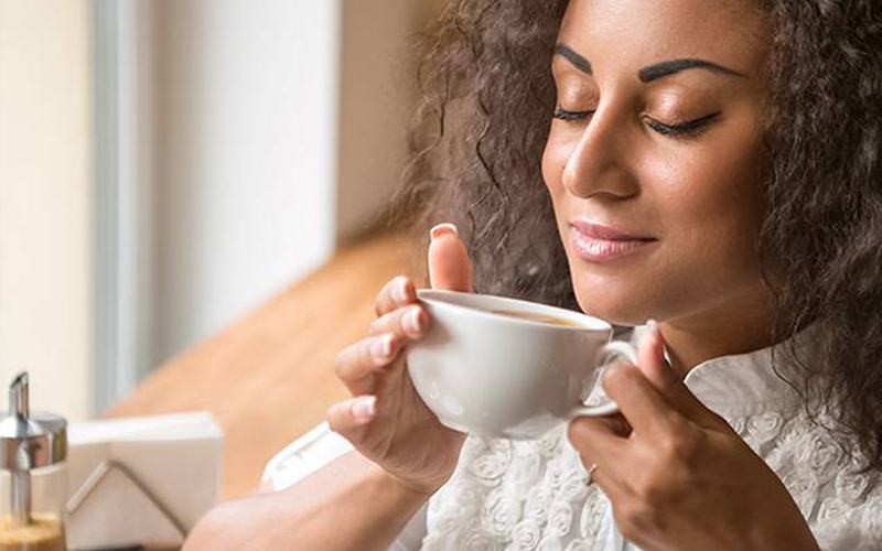 Pensar em café é suficiente para estimular o cérebro