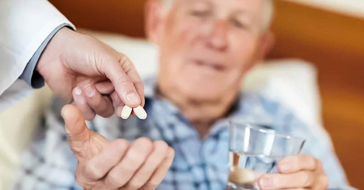 Suplementos de cálcio e vitamina D não estão associados a risco de ataque cardíaco