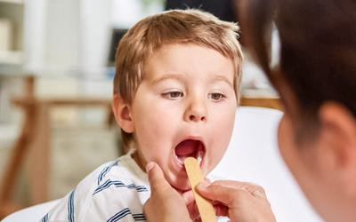 Amigdalectomia infantil não associada à obesidade na idade adulta