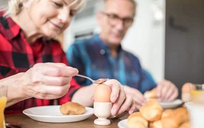 Comer um ovo por dia pode proteger contra demência