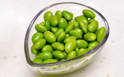 Edamame tem até três vezes mais proteína do que um ovo